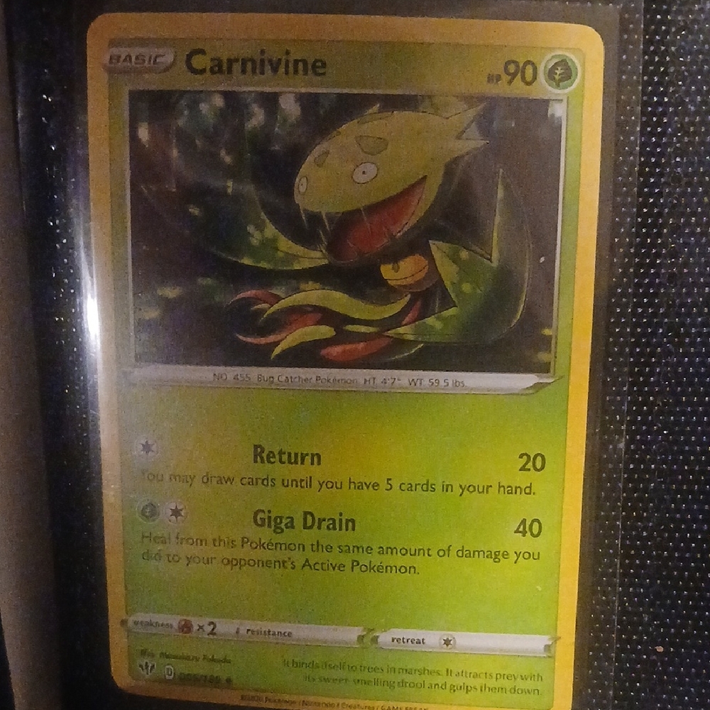 Pokemon Carnivine Card - Green